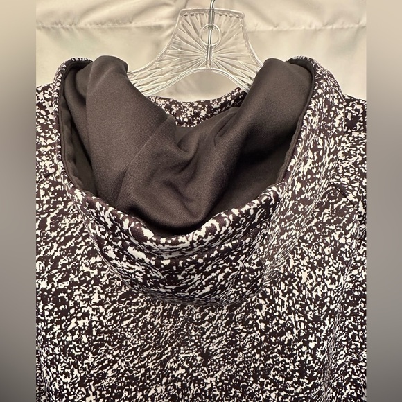 Nike Dri Fit Men’s XL Black White Noise Hooded Swoosh Sweatshirt  800499-043 - Picture 7 of 9